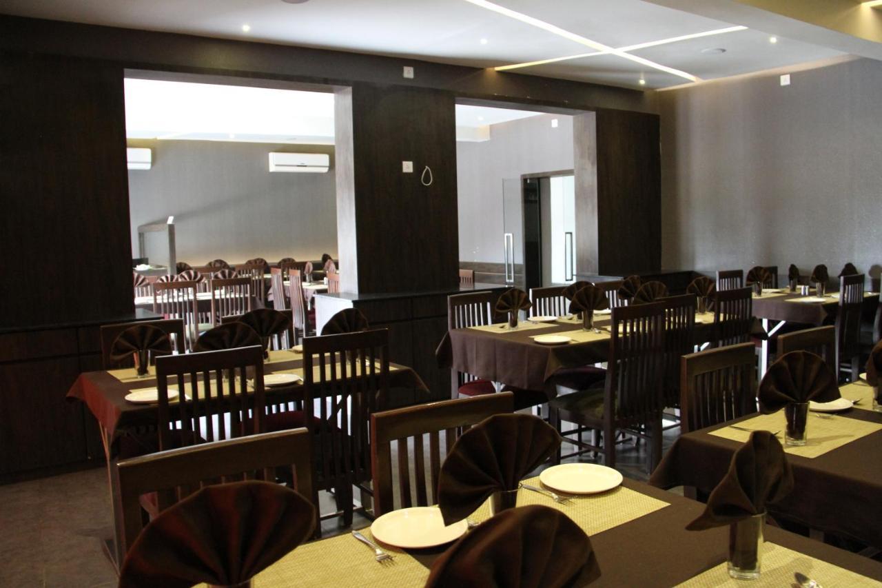 Hotel Aditya Talala Extérieur photo